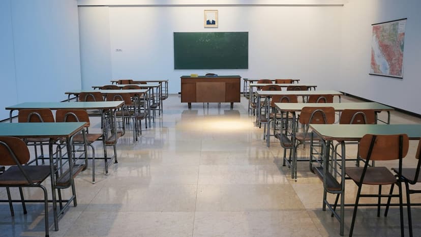 Enseignement privé : l’État va-t-il reprendre la main ?